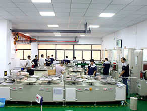 專業(yè)團(tuán)隊(duì)進(jìn)行差異化工藝設(shè)計(jì)，針對(duì)客戶需求合理優(yōu)化工藝；
